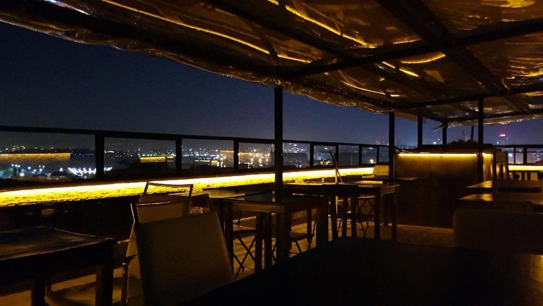 Kadikoey Bristol Hotel Istanbul Exterior photo